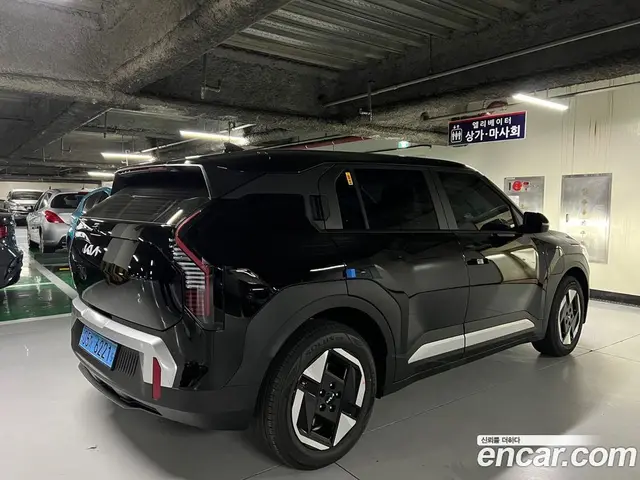 Kia EV3 2024 автомат (гидро), миниатюра 2 Kia EV3 2024 автомат (гидро), миниатюра 2