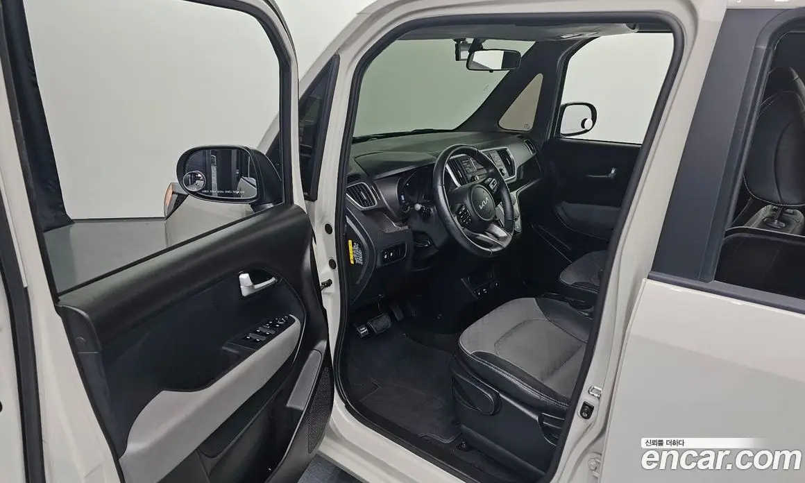 Kia Ray 2022 1.0 автомат (гидро), фото 13