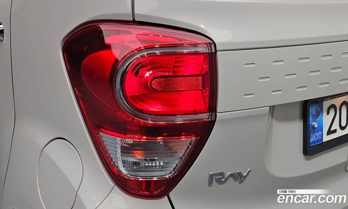 Kia Ray 2022 1.0 автомат (гидро), фото 9