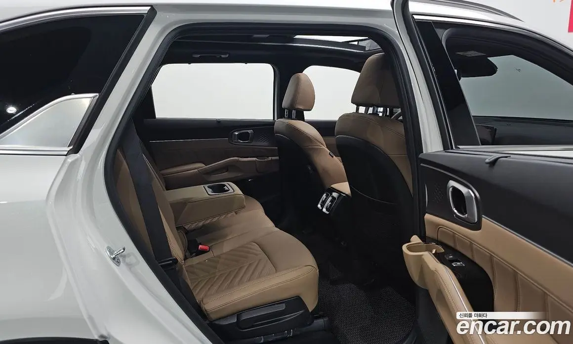 Kia Sorento 2024 1.6 автомат (гидро), фото 16 Kia Sorento 2024 1.6 автомат (гидро), фото 16
