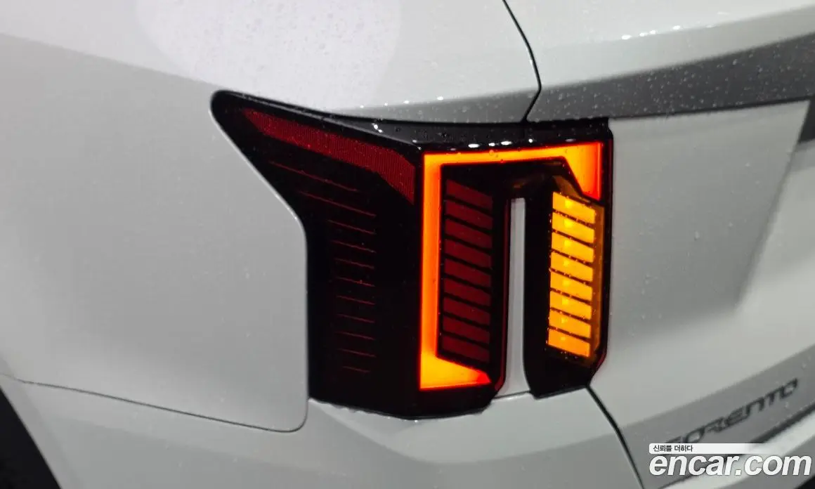 Kia Sorento 2024 1.6 автомат (гидро), фото 9 Kia Sorento 2024 1.6 автомат (гидро), фото 9