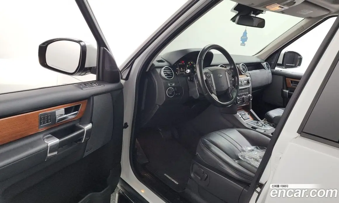 Land Rover Discovery 2015 3.0 автомат (гидро), фото 10 Land Rover Discovery 2015 3.0 автомат (гидро), фото 10