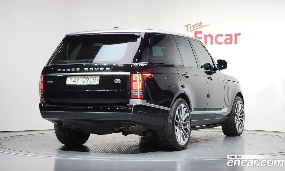 Land Rover Range Rover 2015 5.0 автомат (гидро), фото 2 Land Rover Range Rover 2015 5.0 автомат (гидро), фото 2