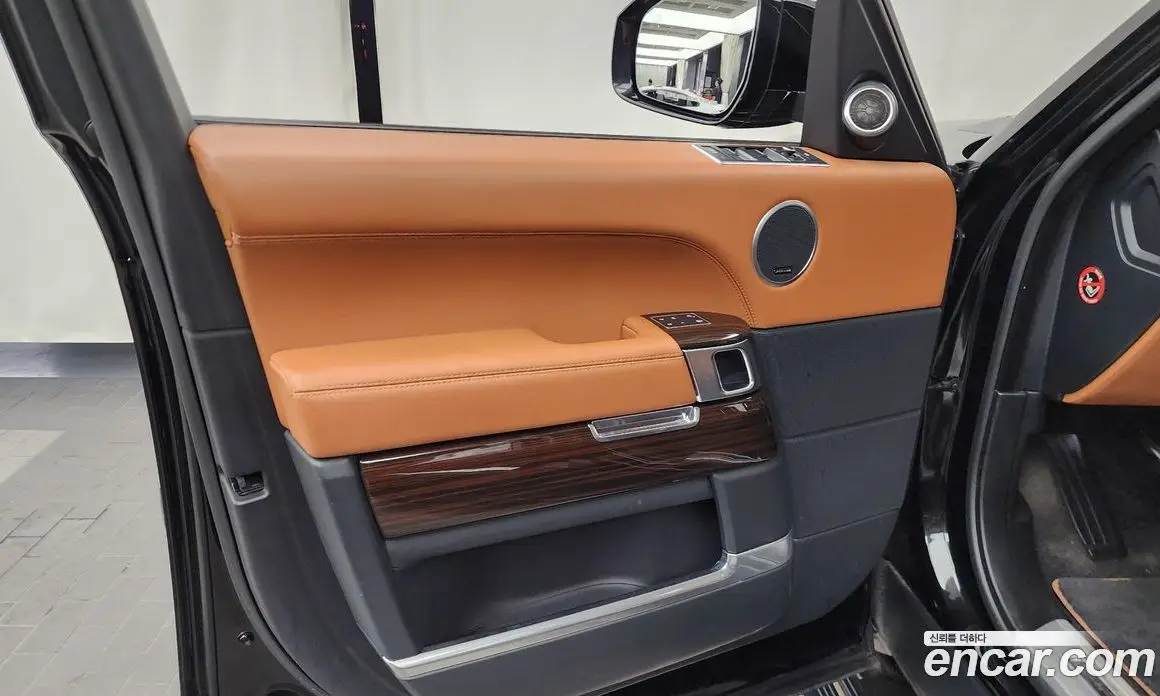Land Rover Range Rover 2015 5.0 автомат (гидро), фото 14 Land Rover Range Rover 2015 5.0 автомат (гидро), фото 14