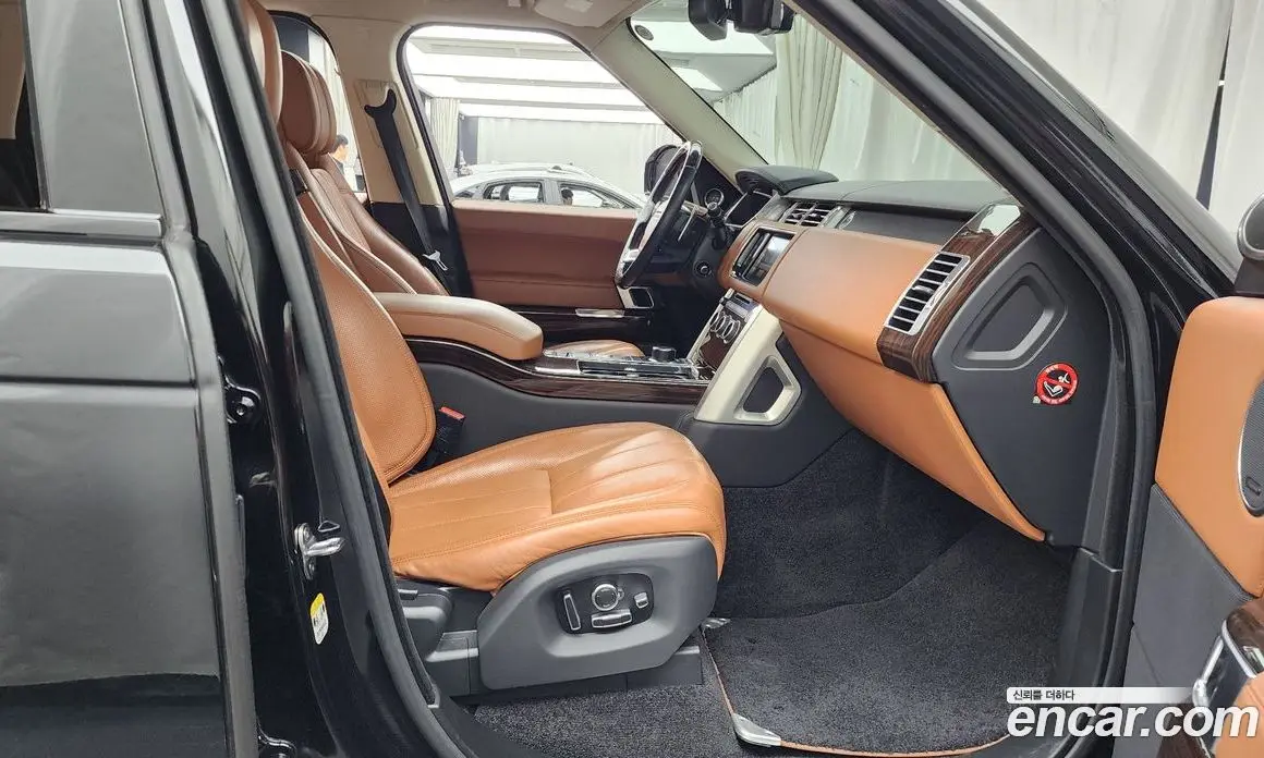 Land Rover Range Rover 2015 5.0 автомат (гидро), фото 17 Land Rover Range Rover 2015 5.0 автомат (гидро), фото 17