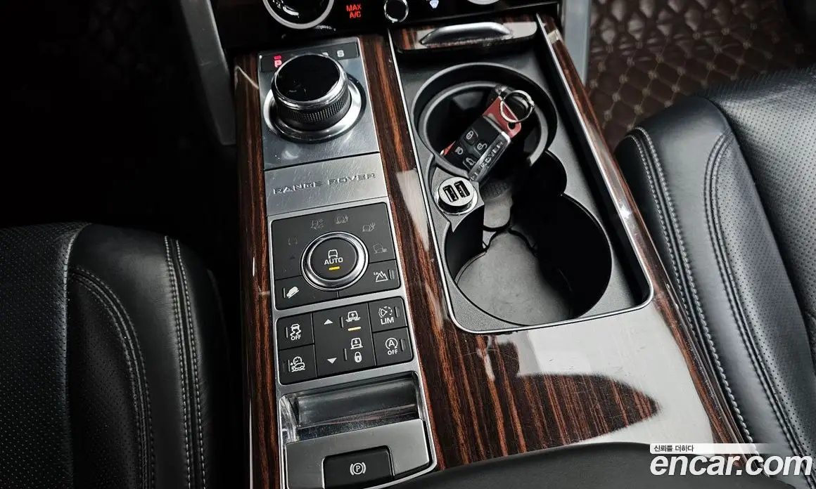 Land Rover Range Rover 2017 5.0 автомат (гидро), фото 9 Land Rover Range Rover 2017 5.0 автомат (гидро), фото 9