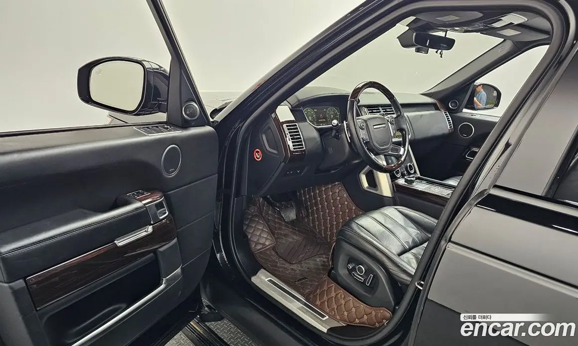 Land Rover Range Rover 2017 5.0 автомат (гидро), фото 10 Land Rover Range Rover 2017 5.0 автомат (гидро), фото 10