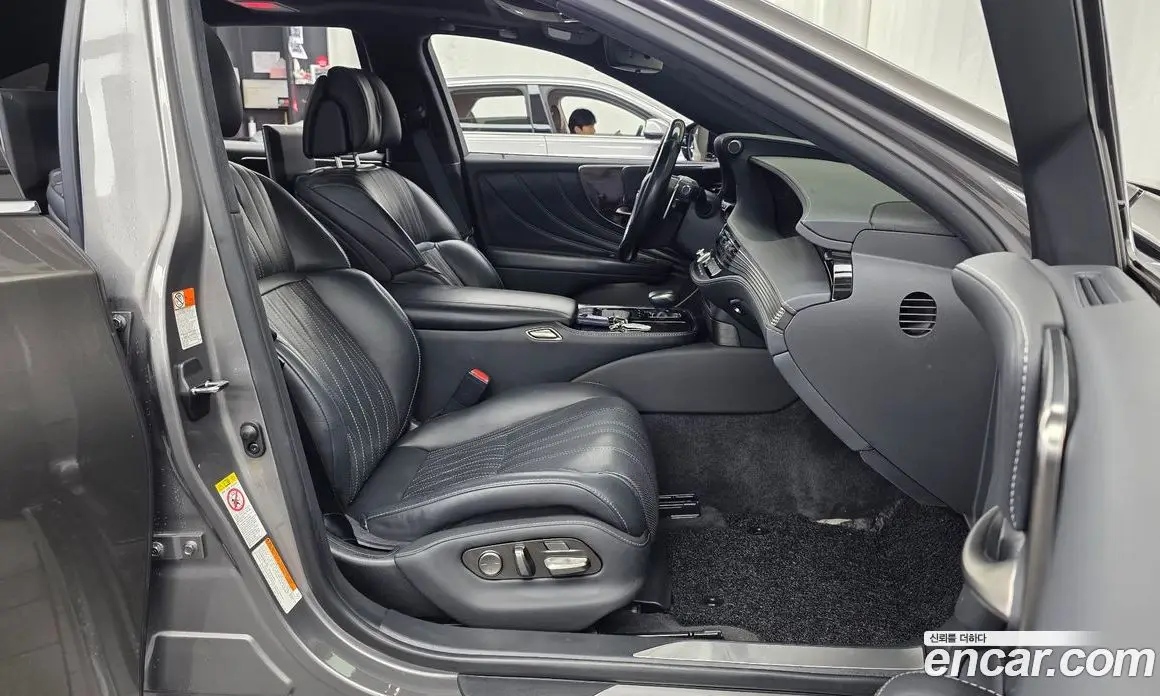 Lexus LS 2019 3.4 автомат (гидро), фото 11 Lexus LS 2019 3.4 автомат (гидро), фото 11