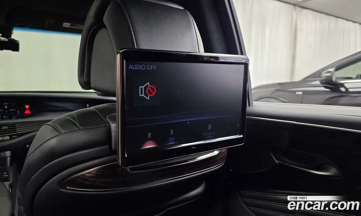 Lexus LS 2019 3.4 автомат (гидро), фото 18 Lexus LS 2019 3.4 автомат (гидро), фото 18
