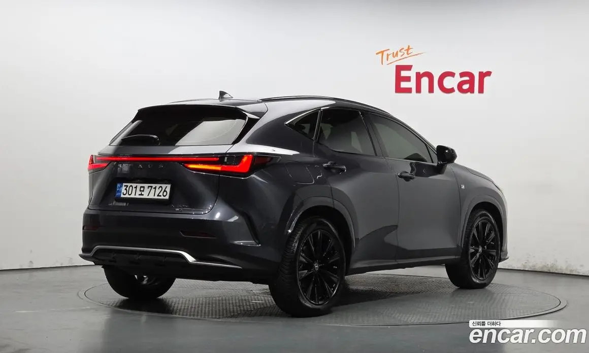 Lexus NX 2022 2.5 автомат (гидро), фото 2 Lexus NX 2022 2.5 автомат (гидро), фото 2