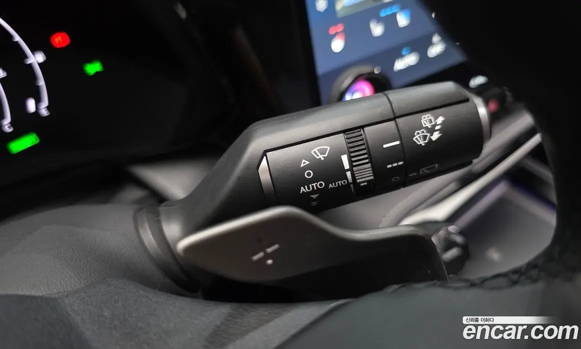 Lexus NX 2024 2.5 автомат (гидро), фото 28 Lexus NX 2024 2.5 автомат (гидро), фото 28