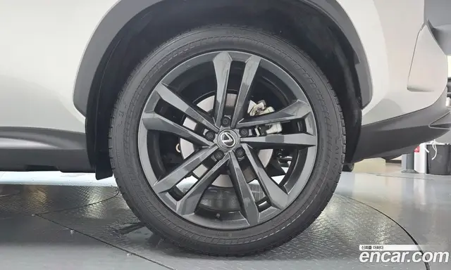 Lexus NX 2024 2.5 автомат (гидро), миниатюра 6 Lexus NX 2024 2.5 автомат (гидро), миниатюра 6