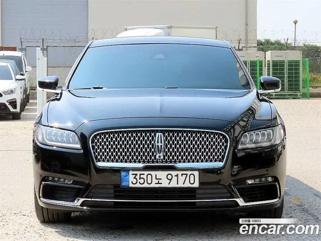Lincoln Continental, 2017, 223 733 км Lincoln Continental, 2017, 223 733 км