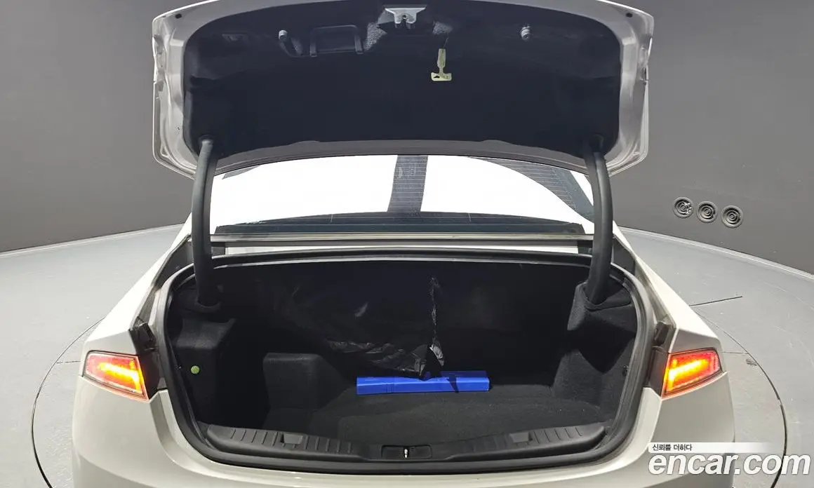 Lincoln MKZ 2019 2.0 автомат (гидро), фото 26 Lincoln MKZ 2019 2.0 автомат (гидро), фото 26