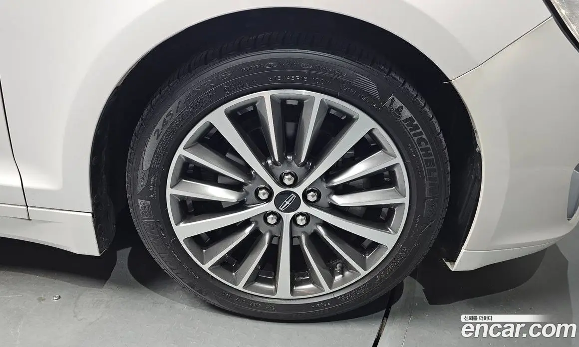 Lincoln MKZ 2019 2.0 автомат (гидро), фото 7 Lincoln MKZ 2019 2.0 автомат (гидро), фото 7