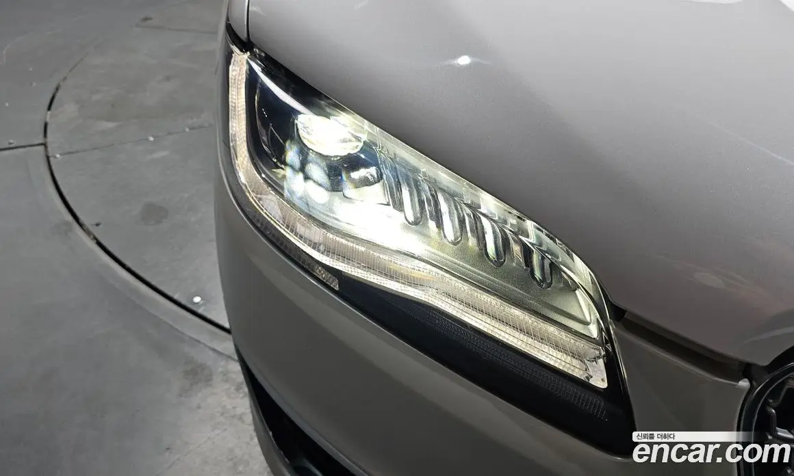 Lincoln MKZ 2019 2.0 автомат (гидро), фото 8 Lincoln MKZ 2019 2.0 автомат (гидро), фото 8