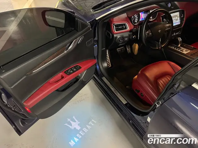 Maserati Ghibli 2016 3.0 автомат (гидро), миниатюра 12