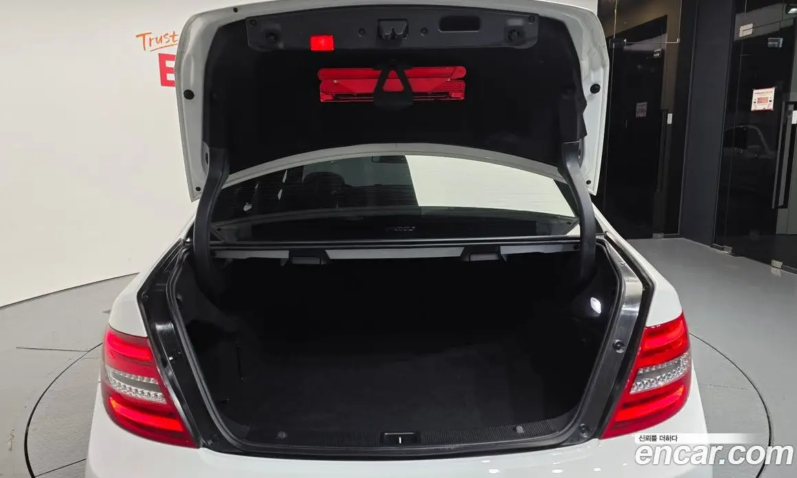 Mercedes-Benz C-Class 2013 1.8 автомат (гидро), фото 20