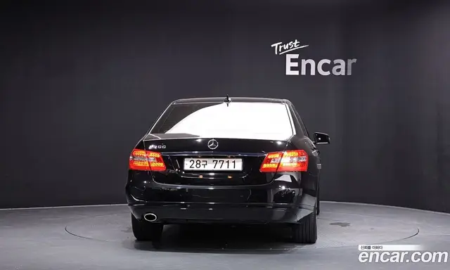 Mercedes-Benz E-Class 2011 1.8 автомат (гидро), миниатюра 4