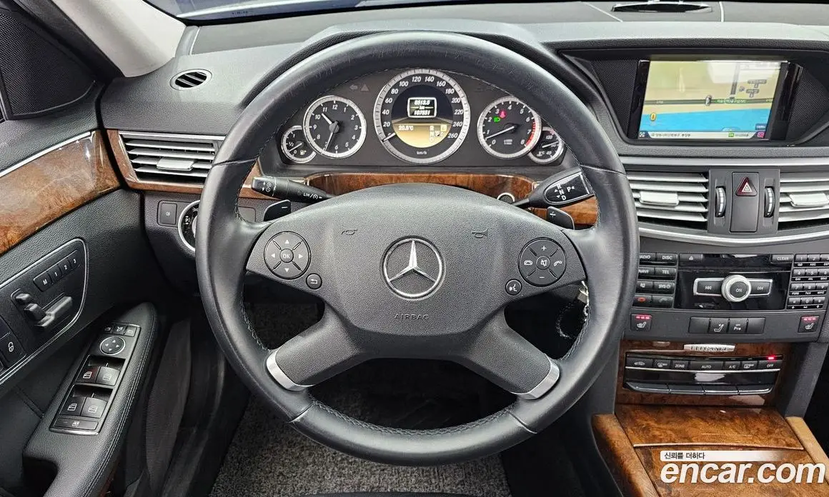 Mercedes-Benz E-Class 2012 3.5 автомат (гидро), фото 13 Mercedes-Benz E-Class 2012 3.5 автомат (гидро), фото 13
