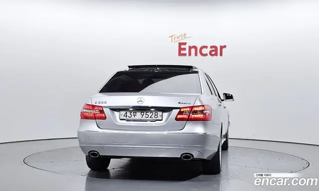 Mercedes-Benz E-Class 2012 3.5 автомат (гидро), миниатюра 4 Mercedes-Benz E-Class 2012 3.5 автомат (гидро), миниатюра 4