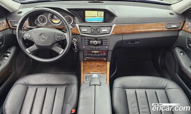 Mercedes-Benz E-Class 2012 3.5 автомат (гидро), миниатюра 7 Mercedes-Benz E-Class 2012 3.5 автомат (гидро), миниатюра 7