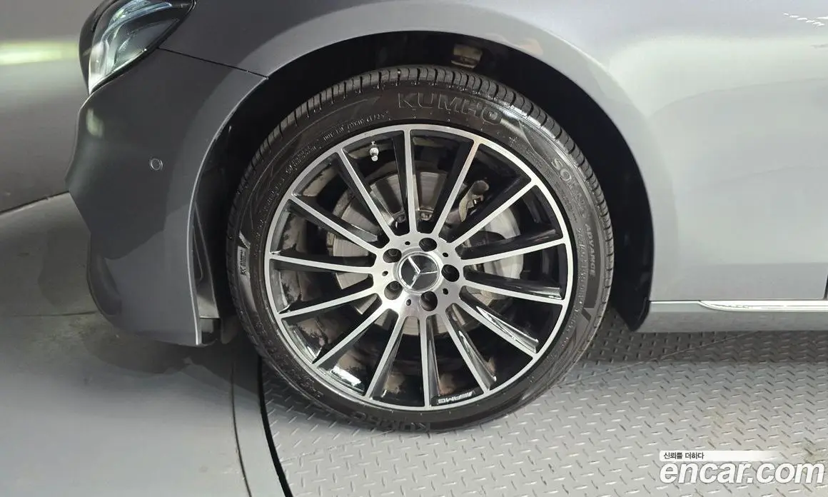 Mercedes-Benz E-Class 2017 1.9 автомат (гидро), фото 5 Mercedes-Benz E-Class 2017 1.9 автомат (гидро), фото 5