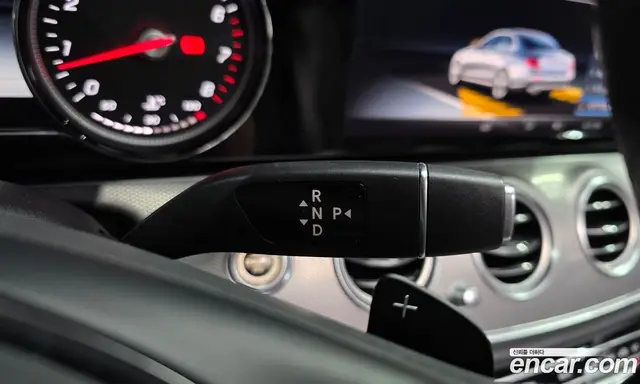Mercedes-Benz E-Class 2018 2.0 автомат (гидро), миниатюра 12