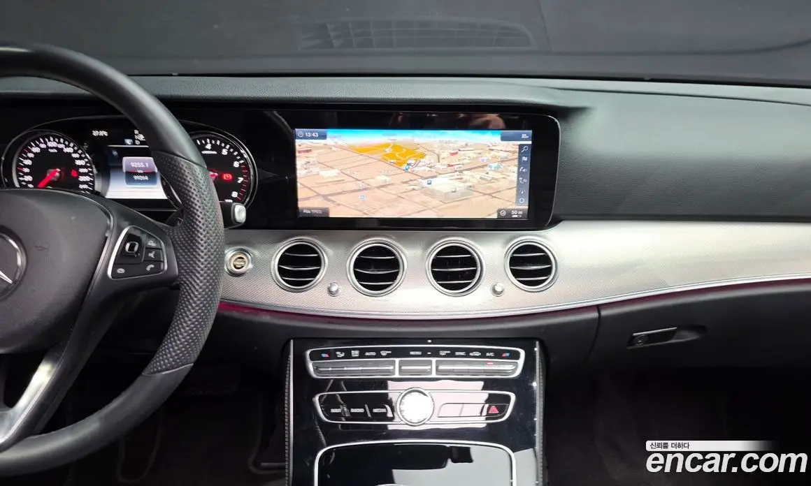 Mercedes-Benz E-Class 2018 2.0 автомат (гидро), фото 22 Mercedes-Benz E-Class 2018 2.0 автомат (гидро), фото 22