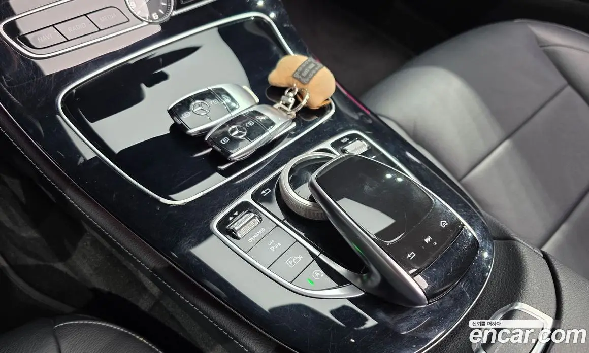 Mercedes-Benz E-Class 2018 2.0 автомат (гидро), фото 23 Mercedes-Benz E-Class 2018 2.0 автомат (гидро), фото 23
