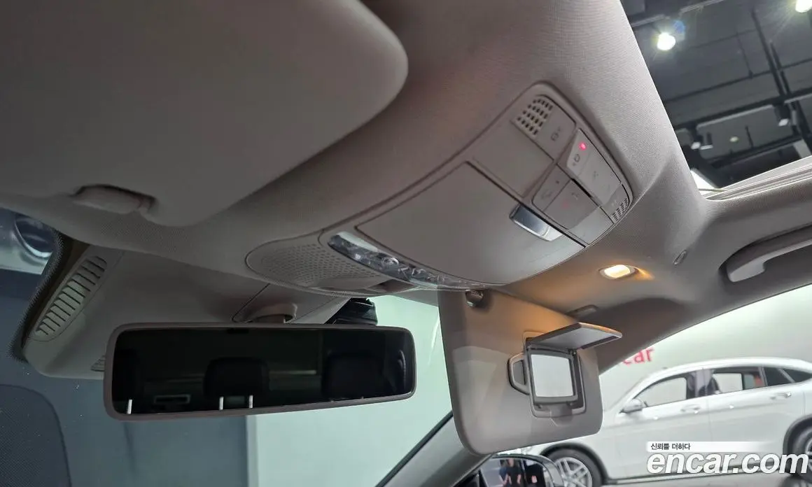 Mercedes-Benz E-Class 2018 2.0 автомат (гидро), фото 25 Mercedes-Benz E-Class 2018 2.0 автомат (гидро), фото 25