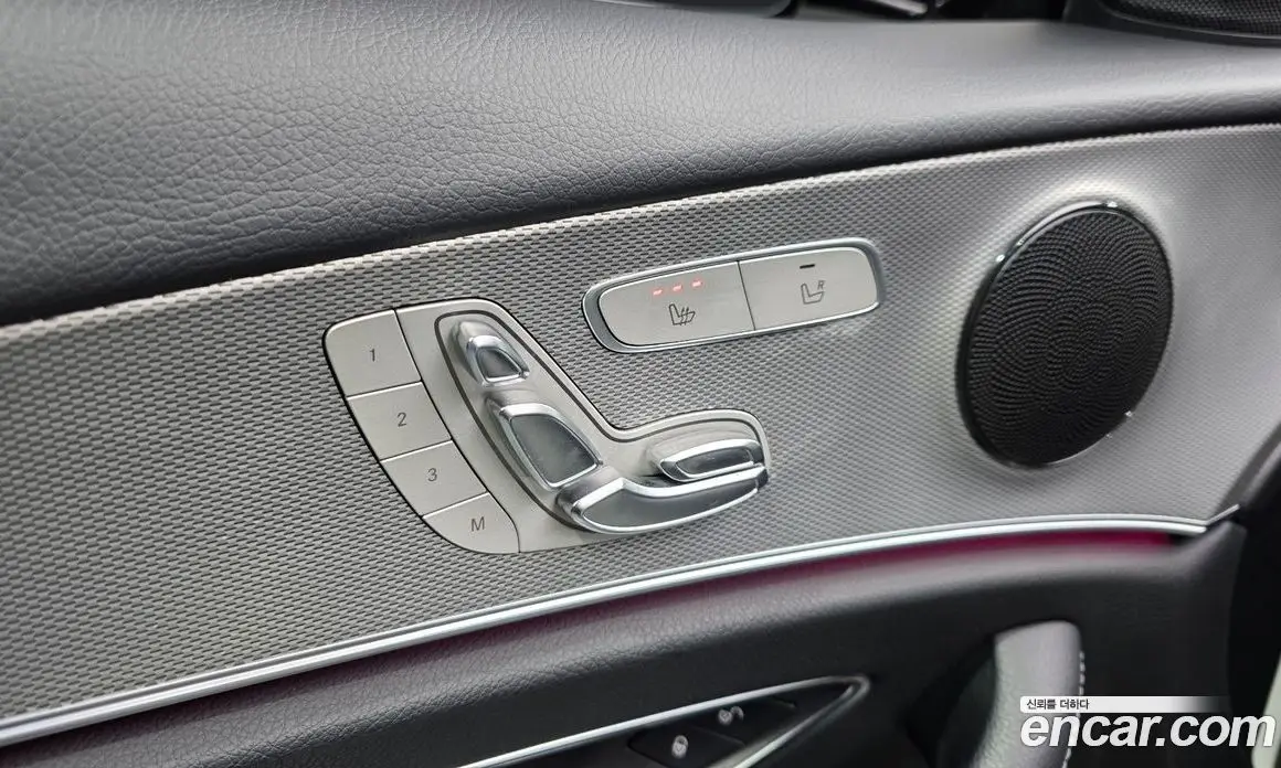 Mercedes-Benz E-Class 2018 2.0 автомат (гидро), фото 28 Mercedes-Benz E-Class 2018 2.0 автомат (гидро), фото 28