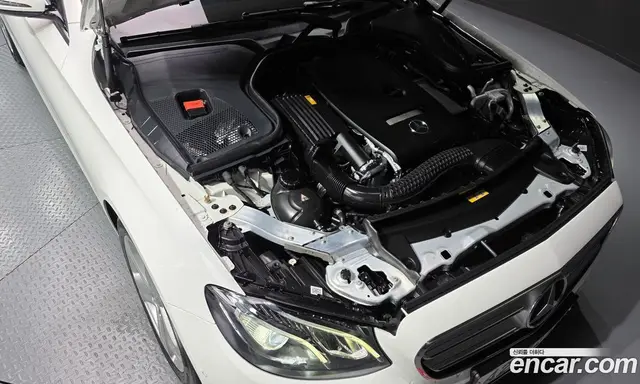 Mercedes-Benz E-Class 2018 2.0 автомат (гидро), миниатюра 6 Mercedes-Benz E-Class 2018 2.0 автомат (гидро), миниатюра 6