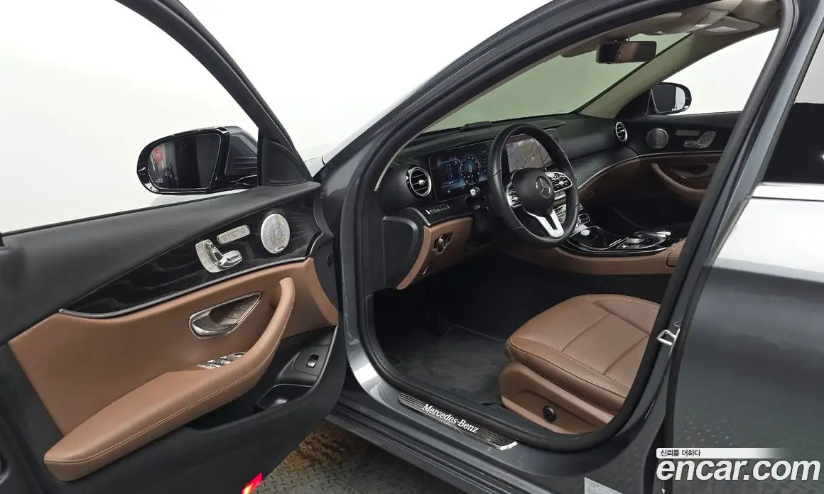 Mercedes-Benz E-Class 2020 2.0 автомат (гидро), фото 12 Mercedes-Benz E-Class 2020 2.0 автомат (гидро), фото 12