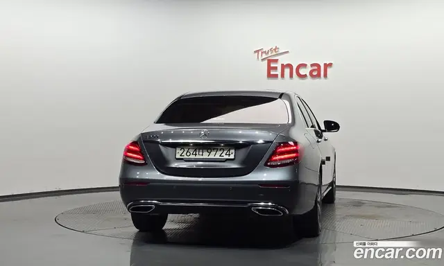 Mercedes-Benz E-Class 2020 2.0 автомат (гидро), миниатюра 3 Mercedes-Benz E-Class 2020 2.0 автомат (гидро), миниатюра 3
