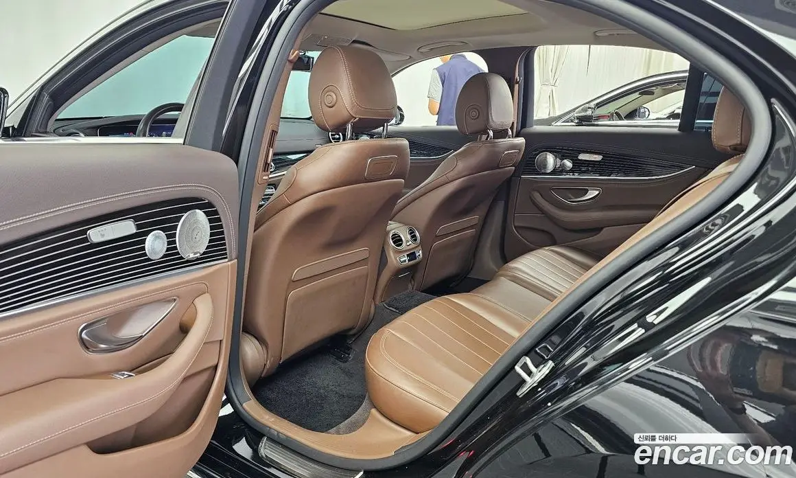Mercedes-Benz E-Class 2020 3.0 автомат (гидро), фото 16 Mercedes-Benz E-Class 2020 3.0 автомат (гидро), фото 16