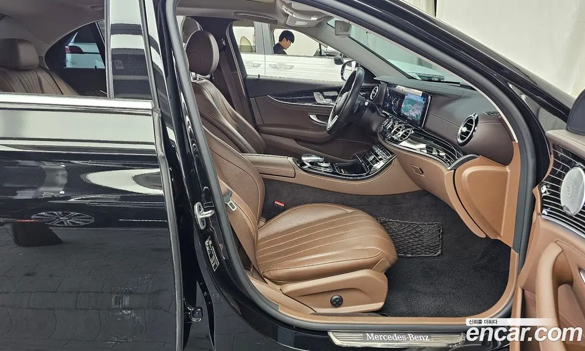 Mercedes-Benz E-Class 2020 3.0 автомат (гидро), фото 17 Mercedes-Benz E-Class 2020 3.0 автомат (гидро), фото 17