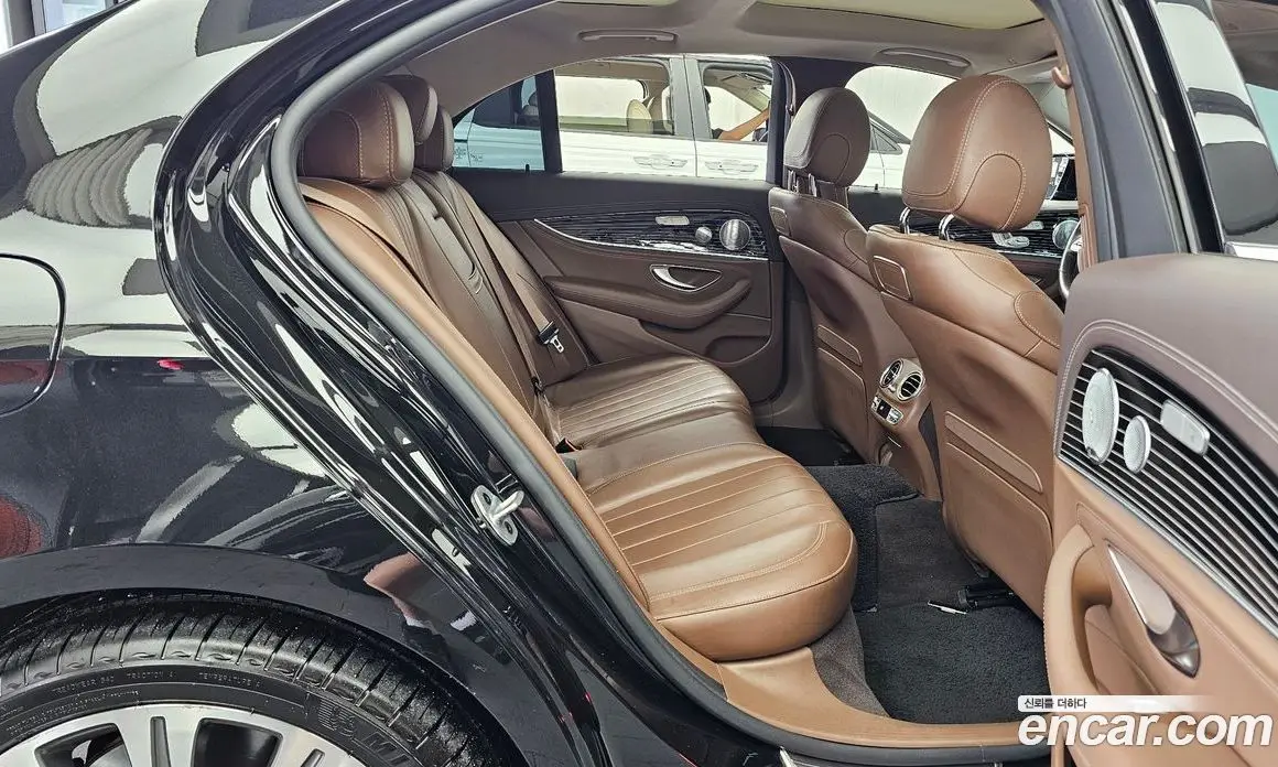 Mercedes-Benz E-Class 2020 3.0 автомат (гидро), фото 18 Mercedes-Benz E-Class 2020 3.0 автомат (гидро), фото 18