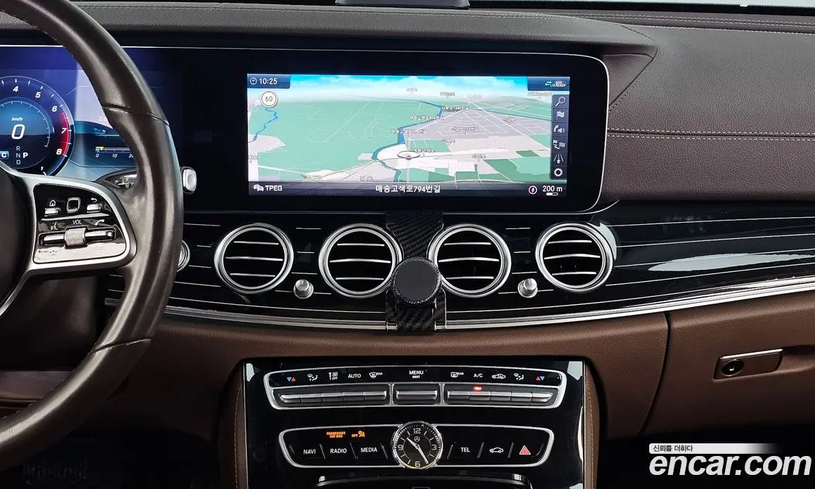 Mercedes-Benz E-Class 2020 3.0 автомат (гидро), фото 20 Mercedes-Benz E-Class 2020 3.0 автомат (гидро), фото 20