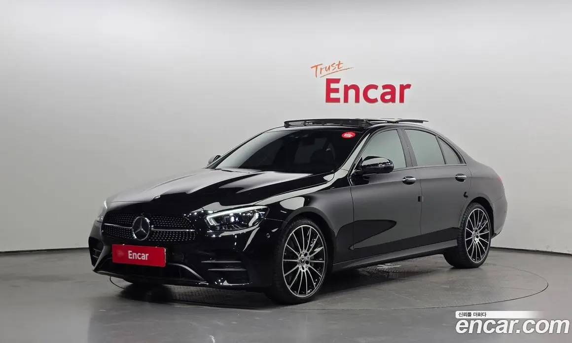 Mercedes-Benz E-Class 2022 2.0 автомат (гидро), фото 1 Mercedes-Benz E-Class 2022 2.0 автомат (гидро), фото 1