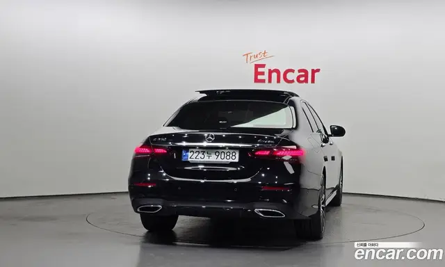Mercedes-Benz E-Class 2022 2.0 автомат (гидро), миниатюра 4 Mercedes-Benz E-Class 2022 2.0 автомат (гидро), миниатюра 4