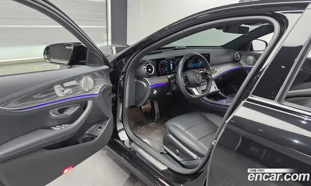 Mercedes-Benz E-Class 2022 2.0 автомат (гидро), миниатюра 10 Mercedes-Benz E-Class 2022 2.0 автомат (гидро), миниатюра 10