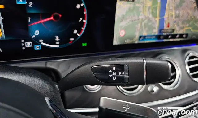 Mercedes-Benz E-Class 2023 2.0 автомат (гидро), миниатюра 12