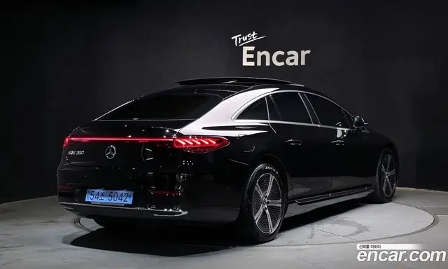 Mercedes-Benz EQS 2022 0.3 автомат (гидро), миниатюра 2
