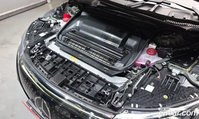 Mercedes-Benz EQS 2022 0.3 автомат (гидро), миниатюра 6