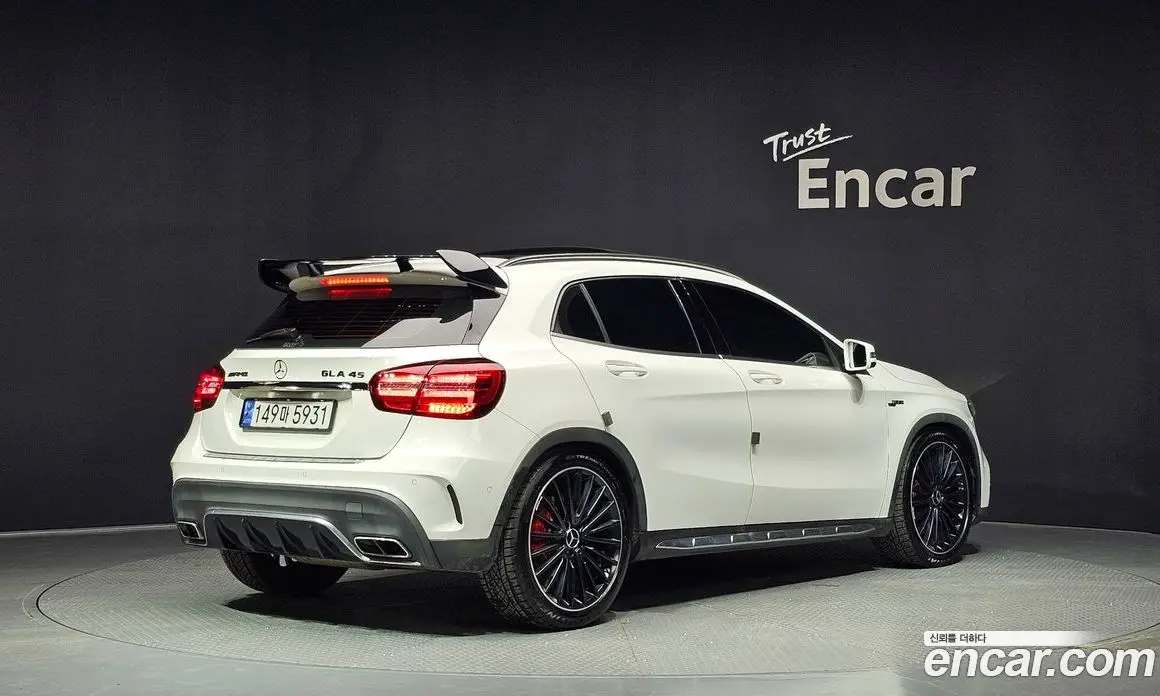 Mercedes-Benz GLA-Class 2018 2.0 автомат (гидро), фото 2 Mercedes-Benz GLA-Class 2018 2.0 автомат (гидро), фото 2