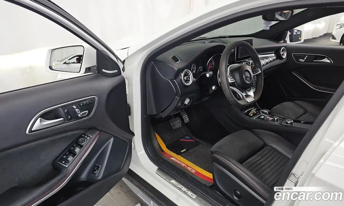 Mercedes-Benz GLA-Class 2018 2.0 автомат (гидро), фото 13 Mercedes-Benz GLA-Class 2018 2.0 автомат (гидро), фото 13
