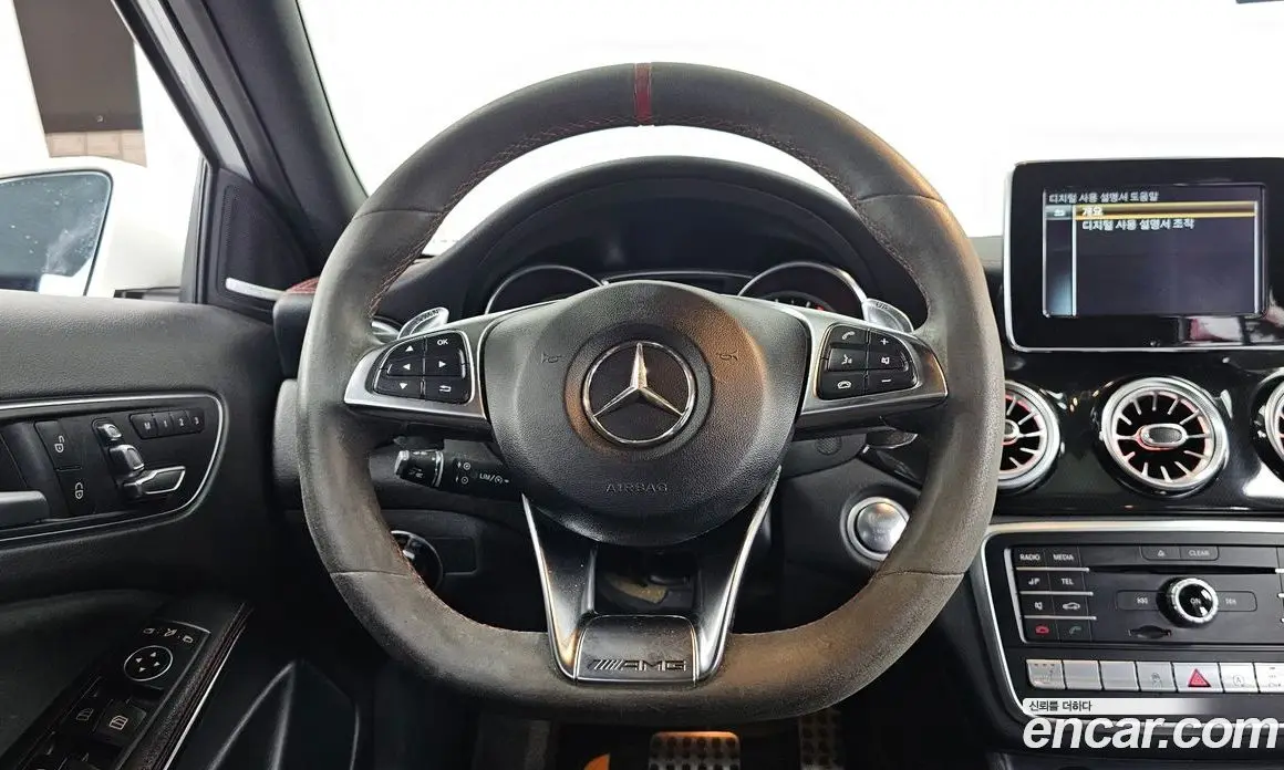 Mercedes-Benz GLA-Class 2018 2.0 автомат (гидро), фото 19 Mercedes-Benz GLA-Class 2018 2.0 автомат (гидро), фото 19