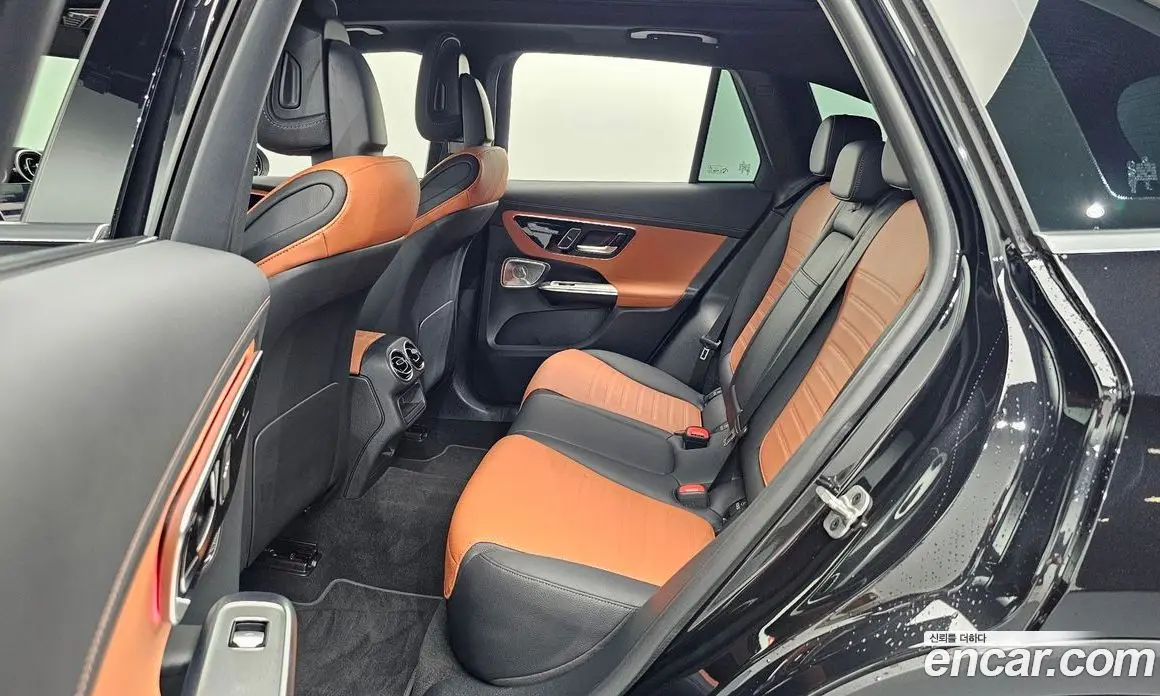 Mercedes-Benz GLC-Class 2024 2.0 автомат (гидро), фото 17