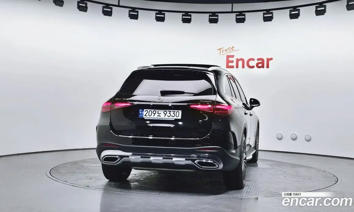 Mercedes-Benz GLC-Class 2024 2.0 автомат (гидро), фото 4
